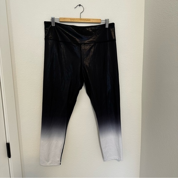 ZYIA Black Ombré Metallic Light N Tight High Rise Leggings Size 16-18 Women’s - Picture 2 of 8